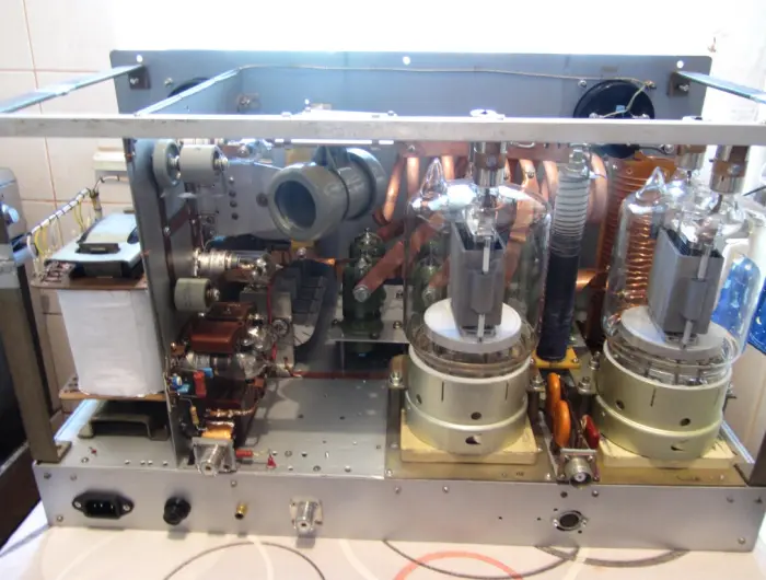 2xGU-81M HF Power Amplifier - 2000W